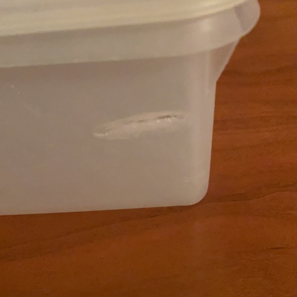 Vintage white Tupperware - Picture 2 of 3
